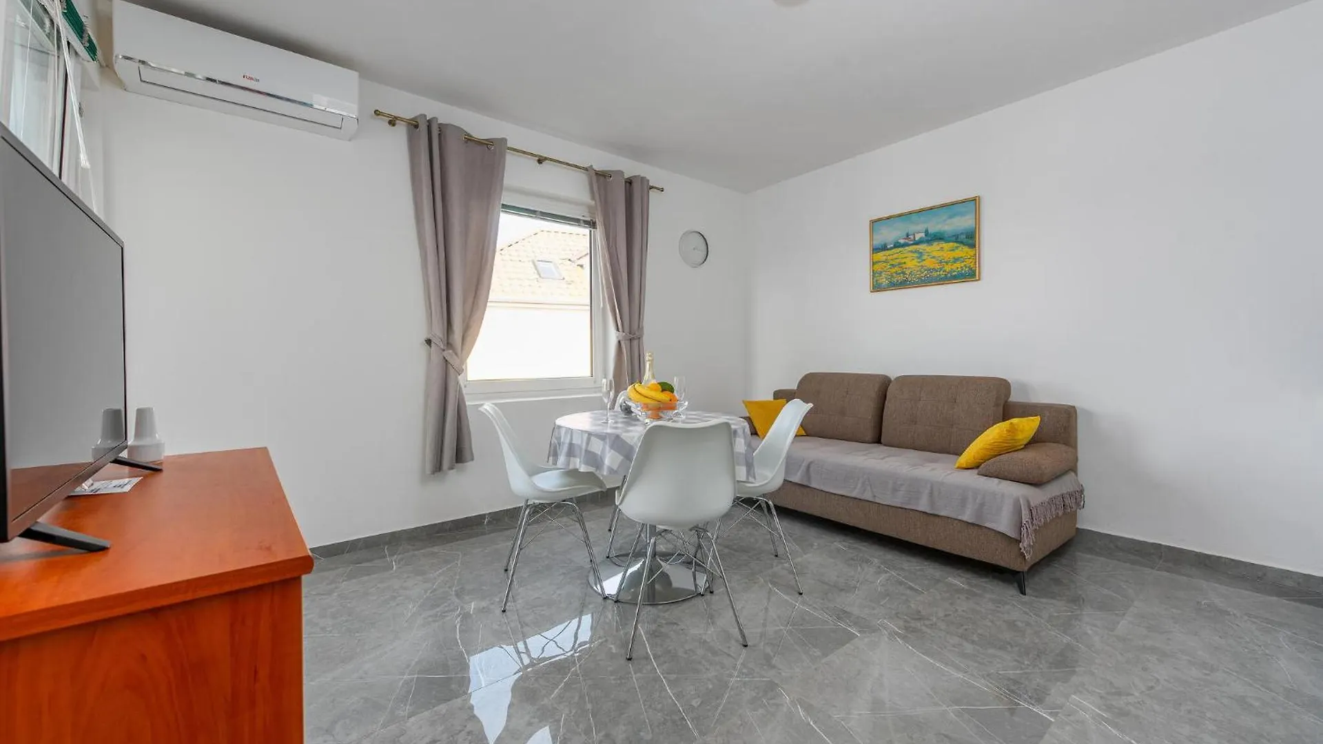 Amazing Apartment In Pakostane Croatia